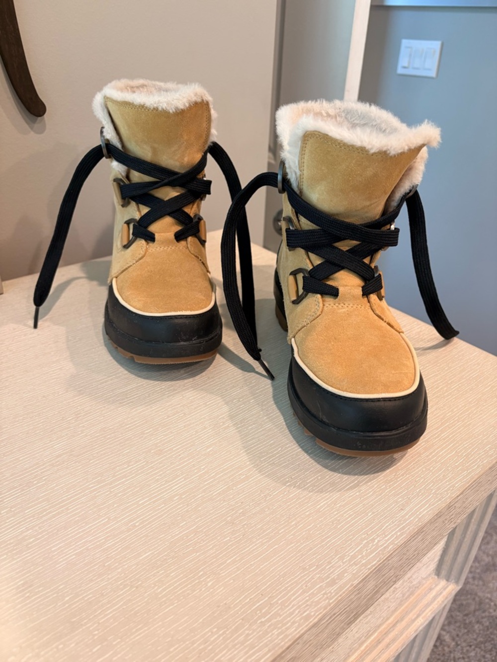 Sorel Tan and Black Faux-Fur Winter Lace-Up Boots